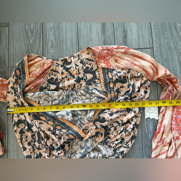 Free People|Cruisin Together Boho mixed print crop top,tribal floral long sleeve - Picture 16 of 16